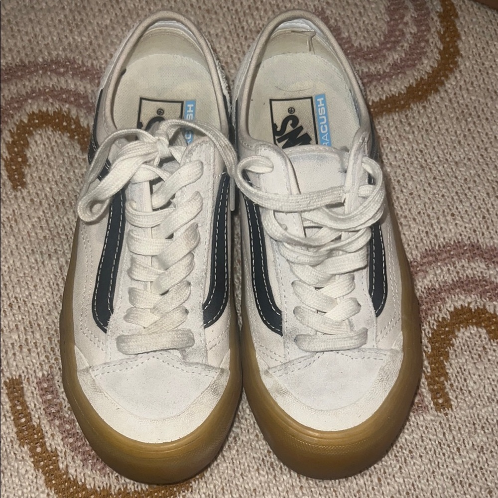 Vans Old Skool Shoes Men’s Size 3.5/Women’s 5 Marshmallow/Navy Gum Sole